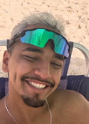 Andrew Augusto из Berlin 23 года