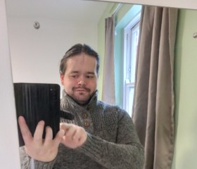 Ryan, 30, City of London