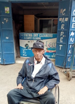 Din из Nairobi 56 лет