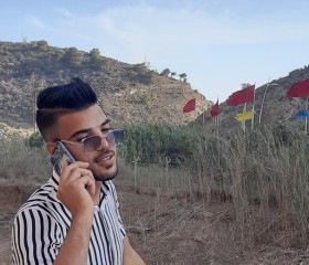 Mehdi, 23, Constantine
