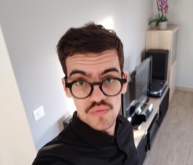 Hugo, 19, Montaigu
