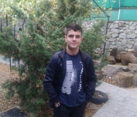 Олег, 28 лет, Ялта