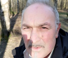 Вадим, 63 года, Санкт-Петербург