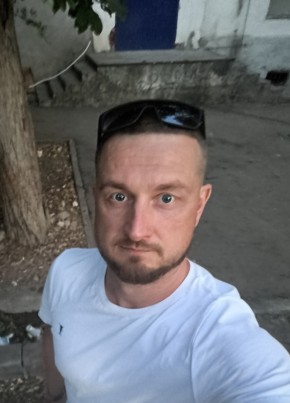 Вадим из Севастополи 42 года