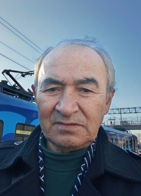 Али из Москвы 66 лет