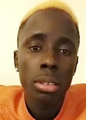 Bakary, 24, République Française, Palaiseau