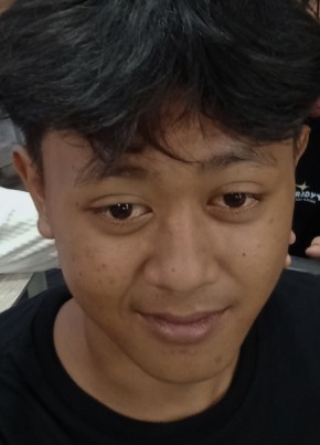 Fandi, 21, Indonesia, Djakarta