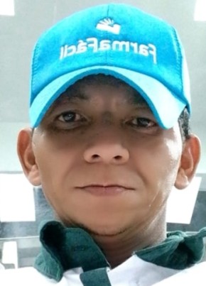 José Evelio Orel из San Pedro Sula 22 года