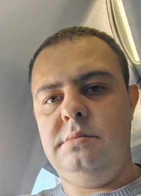 Evgeniy, 32, Russia, Saint Petersburg