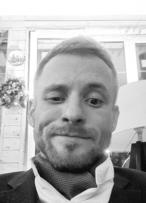 Антон из Обнинска 37 лет
