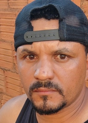 Adriano из Loanda 38 лет
