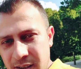 HRISTO, 40, London