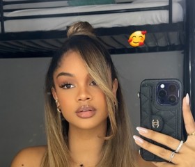 Maeva🥰, 19, Douala