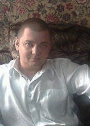 Илья, 44, Россия, Саратов