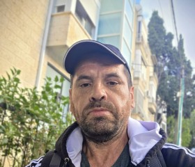 Roman, 50, Haifa