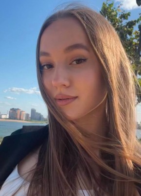 Ангелина из Санкт-Петербурга 22 года