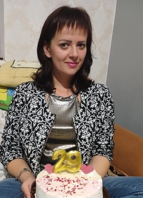Наташа, 29, Romania, Slănileşti