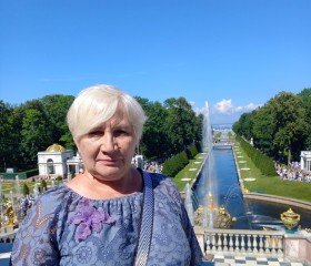 Elena, 60, Izhevsk