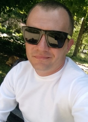 Иван Жиляев из Староминскаи 30 лет
