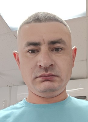 Денис из Челябинска 33 года