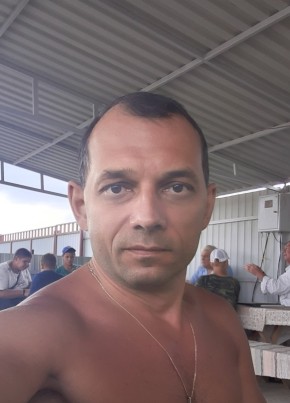 Илья из Темрюка 49 лет