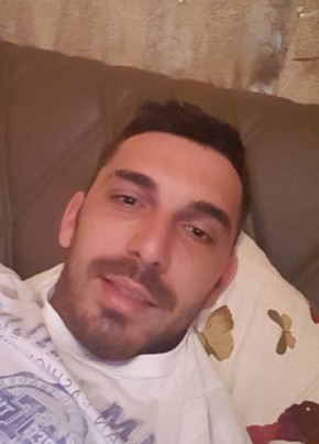 Dan, 27, Romania, Timișoara
