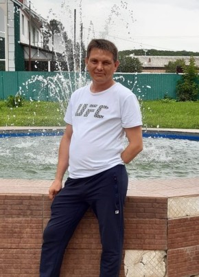 Анатолий, 40, Россия, Лесозаводск