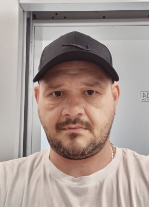 Антон из Краснодара 44 года