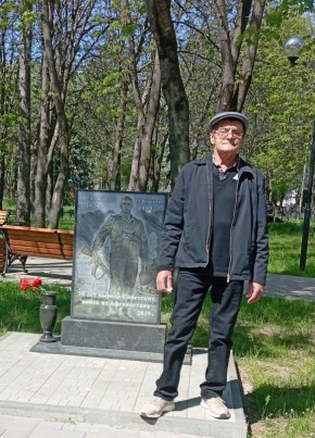 Анатолий из Яблоновския 65 лет