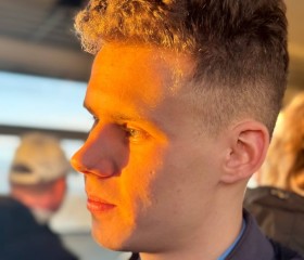 Viktor, 20, Saint Petersburg