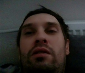 Gabor, 37, Komarno