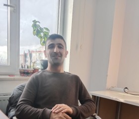 İsmail, 29, Corum