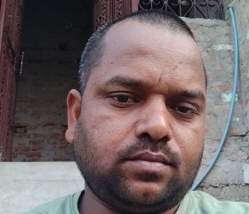 Naresh Sharma, 45 лет, Bairāgnia