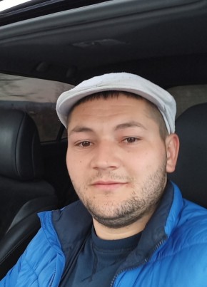 Paul, 31, Romania, București
