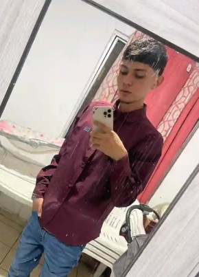 Juan из Santiago de Querétaro 19 лет