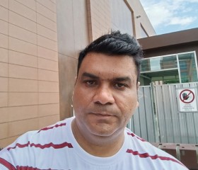 Vijay, 44, Verona