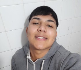 Fede, 18, Resistencia