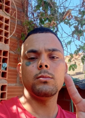 Rafael из Santa Helena de Goiás 27 лет