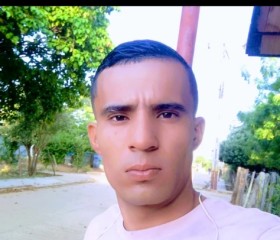 Alexander, 26, Caracas