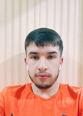 Максим, 23, Россия, Сургут