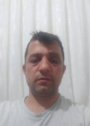 Tevfik, 44, Türkiye Cumhuriyeti, Akyazı