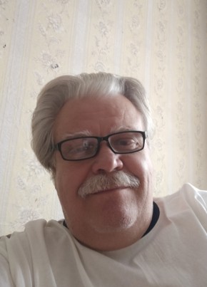 Андрей из Омска 70 лет