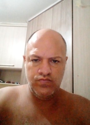 Vanderlei, 30, República Federativa do Brasil, Tamboré
