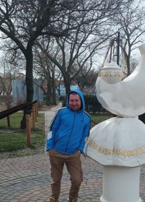 Александр, 37, Россия, Должанская