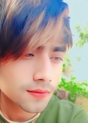 Rohan, 19, Federal Democratic Republic of Nepal, Dhangadhi