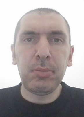 Artur, 40, Russia, Beslan