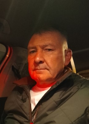 Рома из Санкт-Петербурга 52 года
