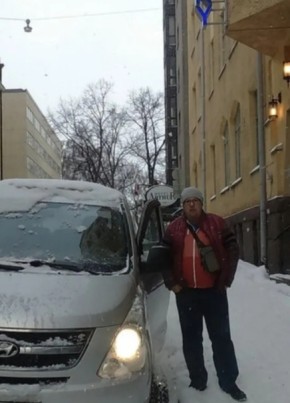 Роман из Мурманска 50 лет