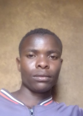 TOM из Nakuru 20 лет