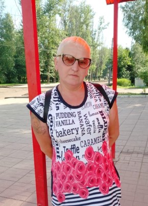 Елена, 47, Россия, Бежецк